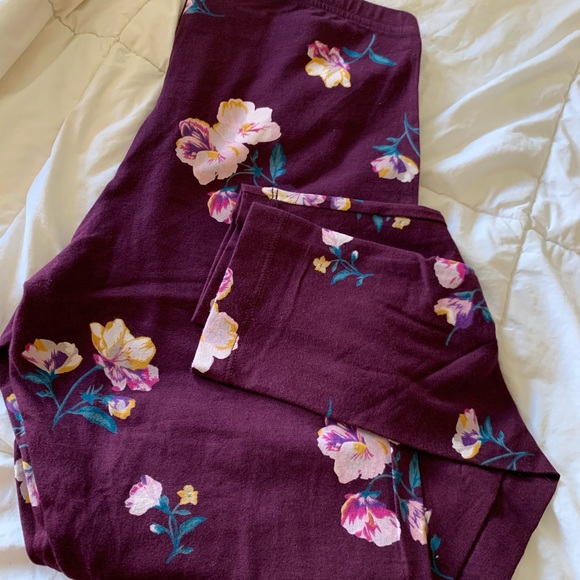 OLD NAVY - WOMENS FLORAL LEGGINGS - Picture 2 of 3